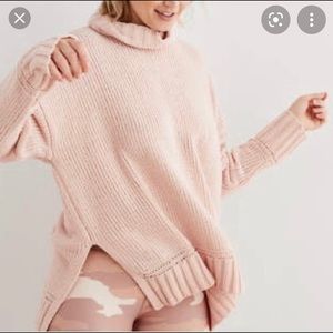Aerie Light Pink Turtle Neck
